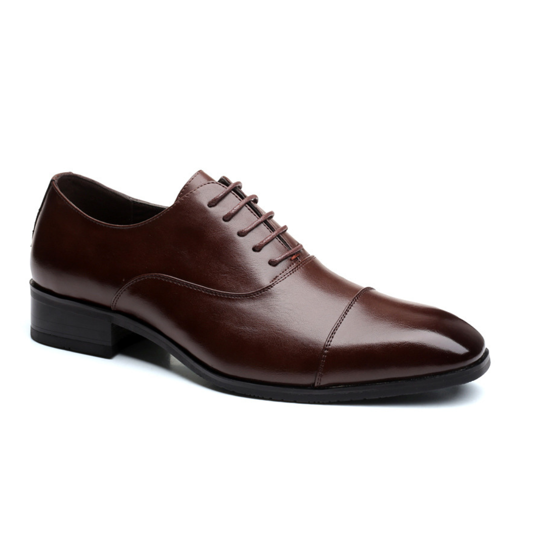 CHLOÉ™ | Timeless Leather Footwear